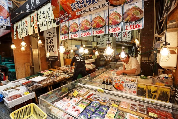 Ilustrasi salah satu stand di pasar, Osaka. 