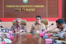 Kemenko PMK Dengar Laporan Pembangunan Hunian Pasca-gempa dari Bupati Sumbawa   
