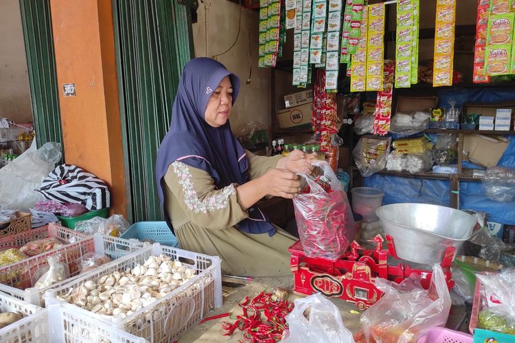 Pedagang Pasar Bintoro Demak Mengeluh Sepi: Harga Jagung Sama Kayak Beras, Ngeri Ini