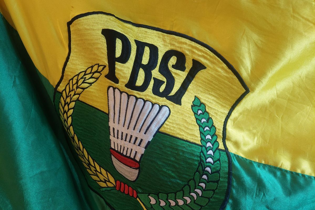 Bendera dan logo PBSI.
