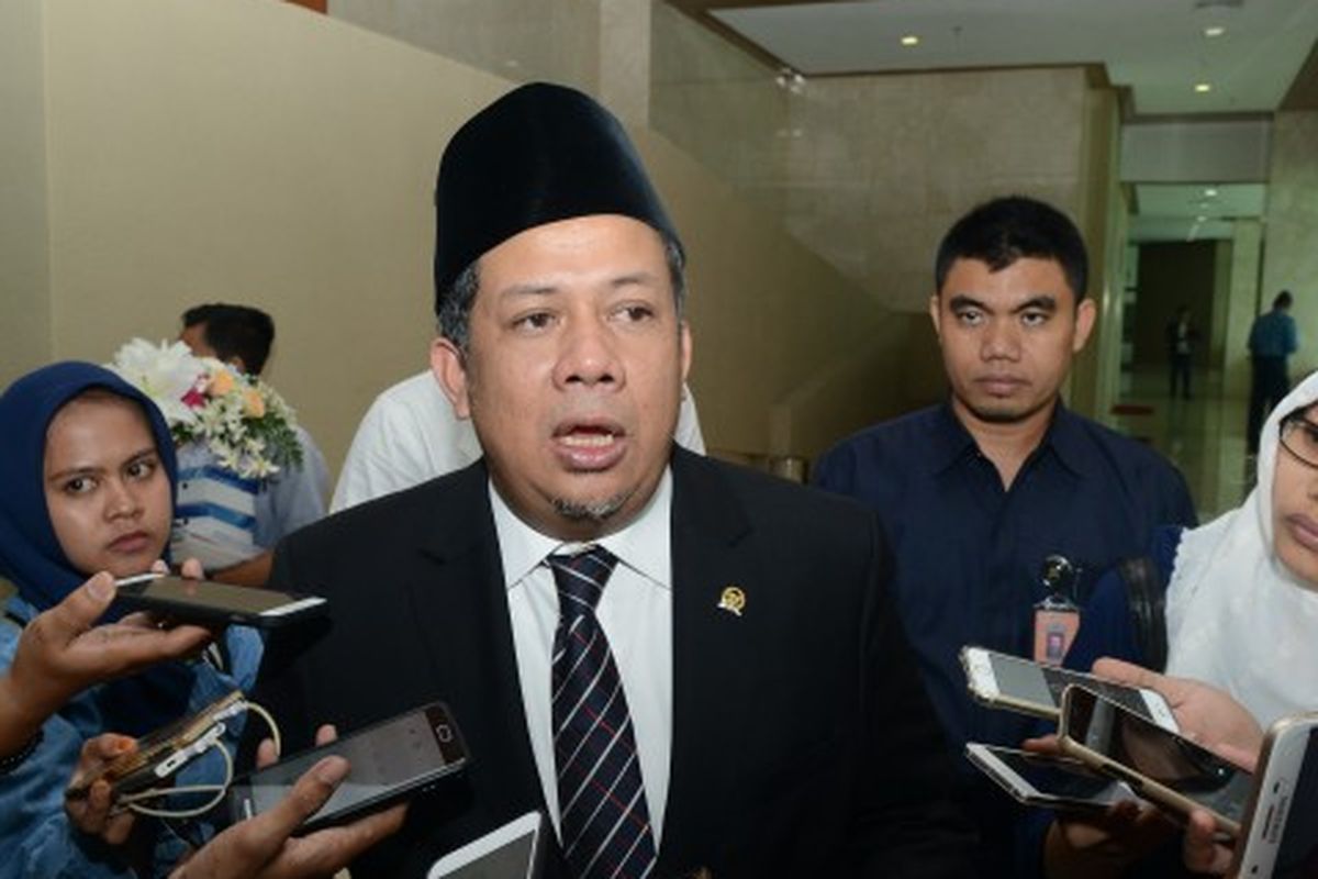 Wakil Ketua Dewan Perwakilan Rakyat (DPR) RI Fahri Hamzah mengimbau agar PLN secara jujur menjelaskan penyebab pemadaman listrik massal  yang terjadi di wilayah Jabodetabek, Banten, sebagian Jawa Barat, dan sebagian Jawa Tengah, Minggu (4/8/2019).