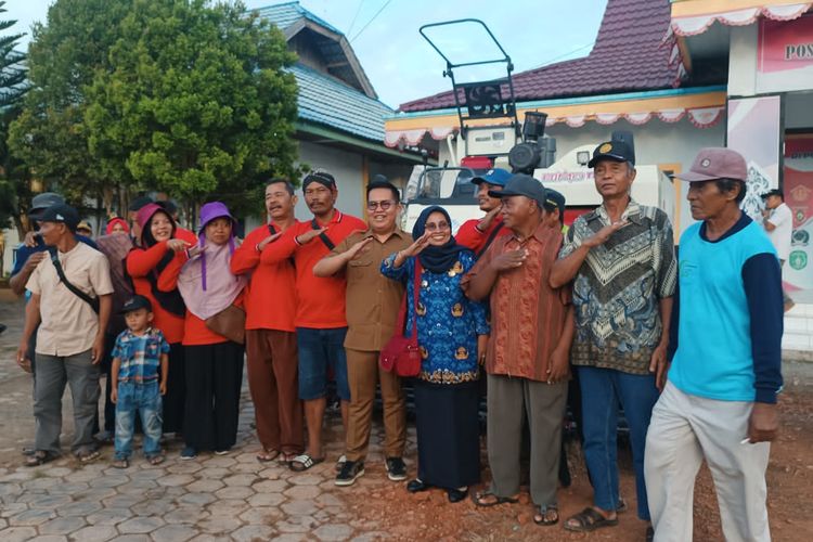 Wakil Bupati (Wabup) Kutai Kartanegara (Kukar) Rendi Solihin saat melakukan kunjungan di Desa Panca Jaya, Kecamatan Muara Kaman.
