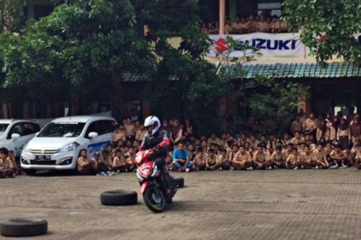 Suzuki edukasi keselamatan berkendara pelajar SMP