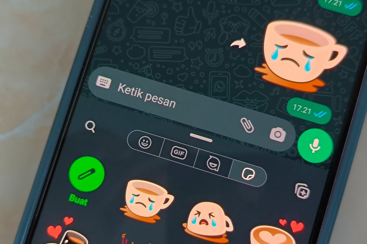 Cara membuat stiker WhatsApp sendiri.