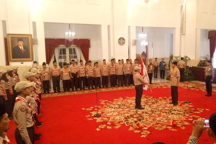 Presiden Joko Widodo melepas Kontingen Gerakan Pramuka Indonesia ke Jambore Pramuka Dunia XXIV di Virginia Barat, Amerika Serikat. Acara pelepasan berlangsung di Istana Kepresidenan, Jakarta, Jumat (19/7/2019).