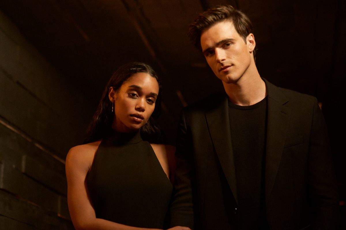 Jacob Elordi dan Laura Harrier dalam kampanye Boss The Scent