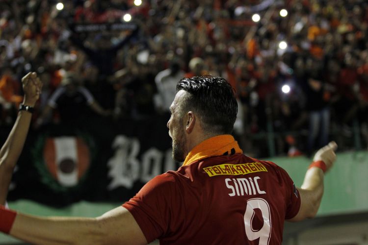 Marko Simic merayakan gol Persija Jakarta ke gawang PSMS Medan pada semifinal Piala Presiden 2018 di Stadion Manahan, Solo, Sabtu (10/7/2018).