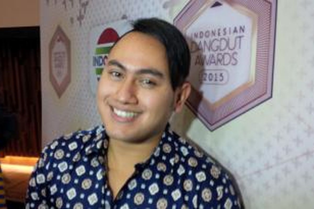 Penyanyi dangdut Nassar diabadikan setelah jumpa pers Indonesia Dangdut Awards 2015, di Gedung SCTV, Senayan, Jakarta Pusat, Rabu (21/10/2015).