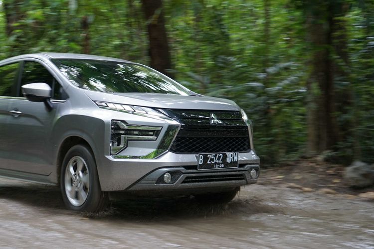 Mitsubishi New Xpander Sport CVT