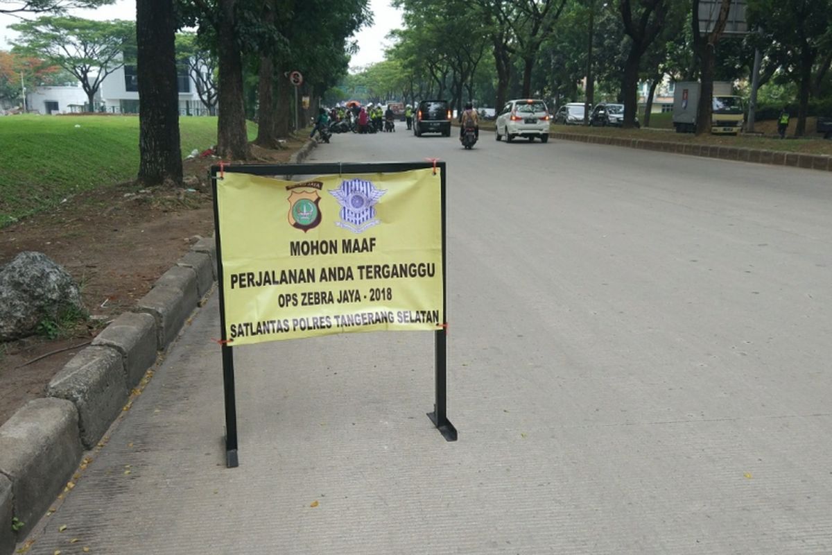 Plang Operasi Zebra Jaya di Jalan Letnan Sutopo, Rabu (1/11/2018).