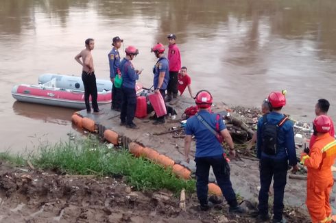 Bocah Tenggelam di Kali Pesanggrahan 3 Hari Belum Ditemukan