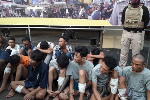 Polisi Bekuk 3 Pemalak Taksi 