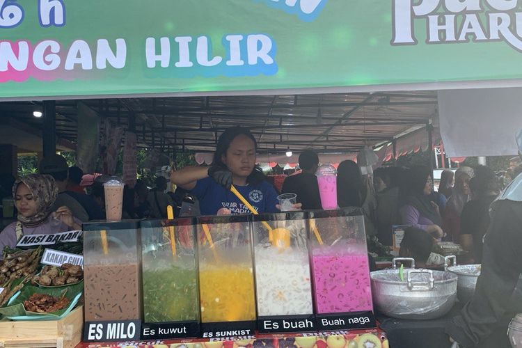 Bazar Takjil Ramadhan Benhil kembali hadir pada Ramadhan 2025 mulai pukul 14.00-19.00 WIB.