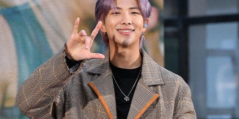 Rm Bts Akui Menangis Ketika Garap Map Of The Soul 7 Halaman All Kompas Com