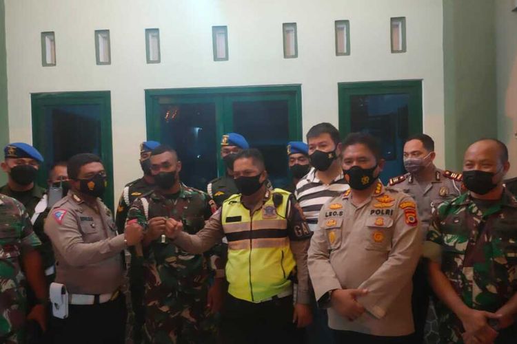 Kasus perkelahian dua anggota Polantas Polresta Pulau Ambon dan seorang anggota TNI dari Kodam XVI Pattimura diselesaikans ecara damai, Rabu malam (24/11/2021)