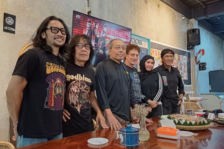 Daftar Harga Tiket Konser God Bless Unplugged