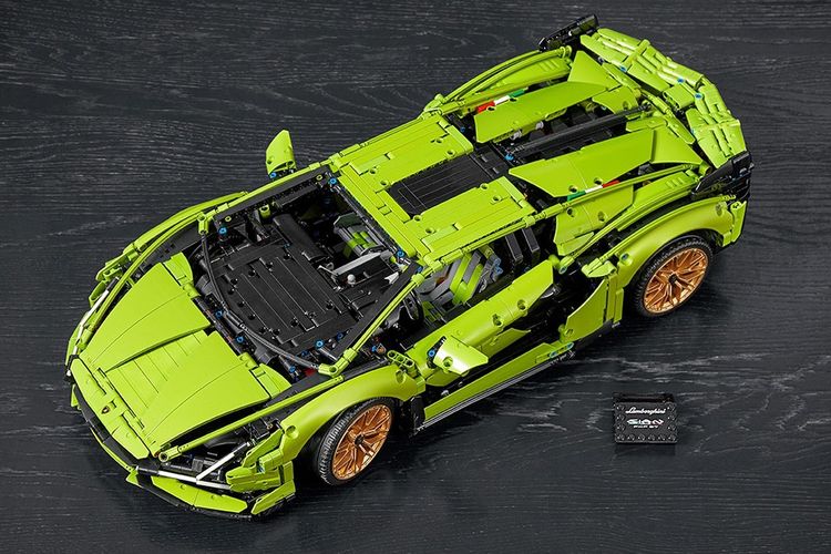 Model Lamborghini Sian berskala 1:8 dari Lego