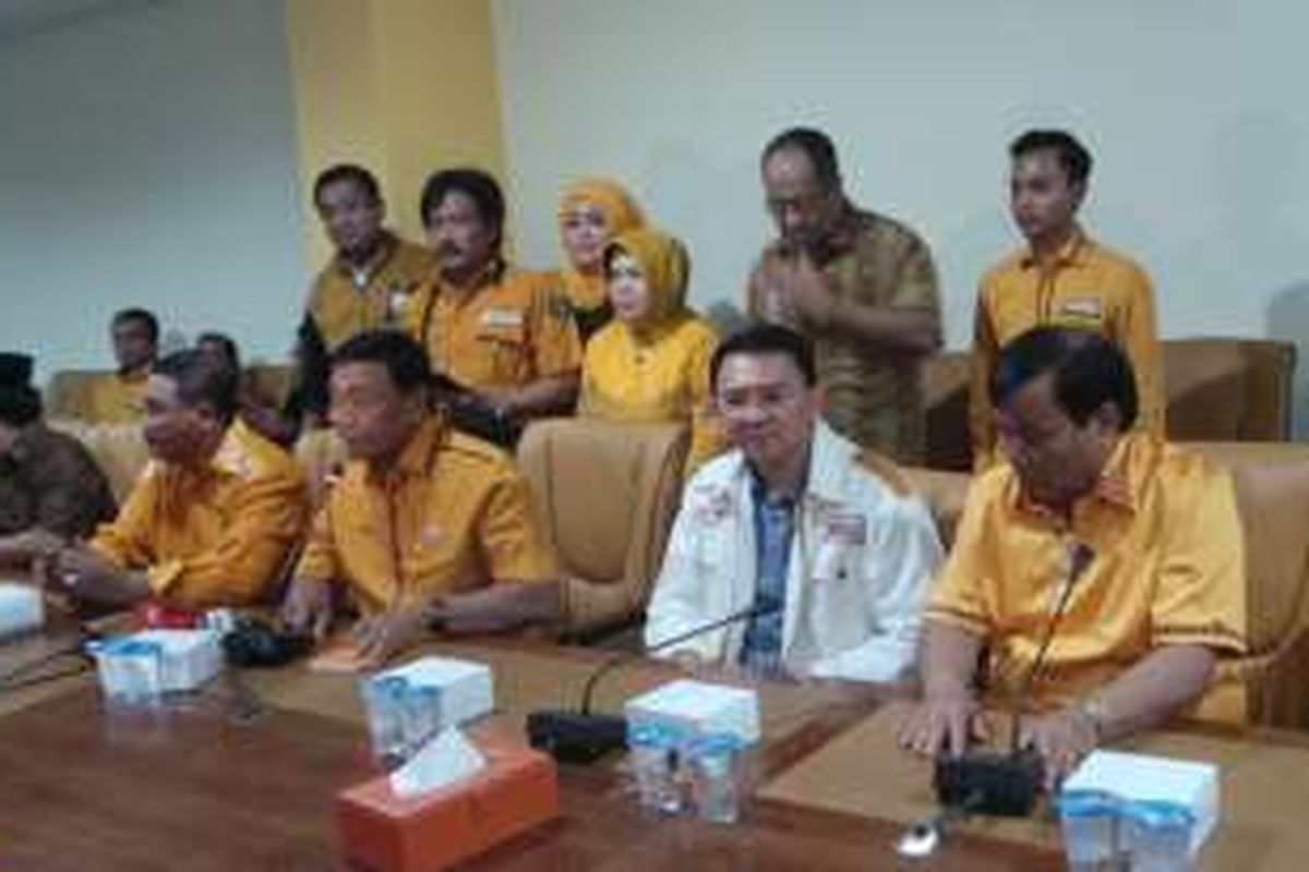 Ketua Umum Partai Hanura Wiranto bersama Ketua DPD Hanura DKI Jakarta
Mohamad 