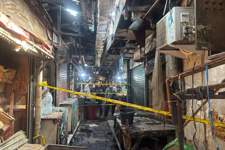 Kebakaran di Pasar Serdang Jakpus, Ditemukan Bensin di Plafon Bangunan Kios
