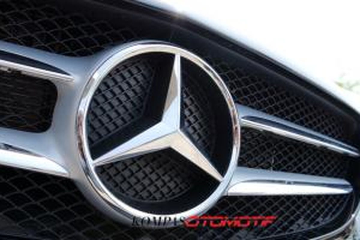 Logo Mercedes-Benz,