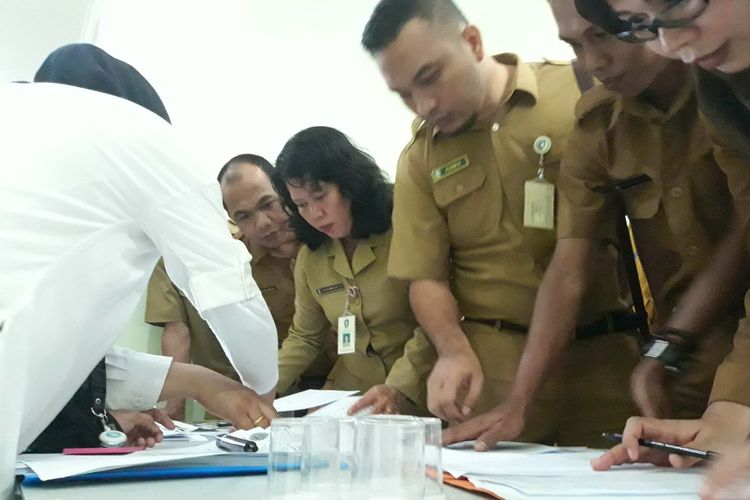 Sebanyak 134 pegawai Setwan yang terdiri dari 94 aparatur sipil negara (ASN) dan 40 pegawai tidak tetap (PTT) mengikuti tes urine.