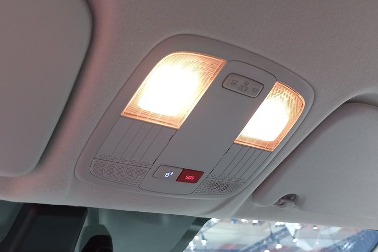 Hyundai Stargazer Essential Tech, sudah dilengkapi dengan Bluelink