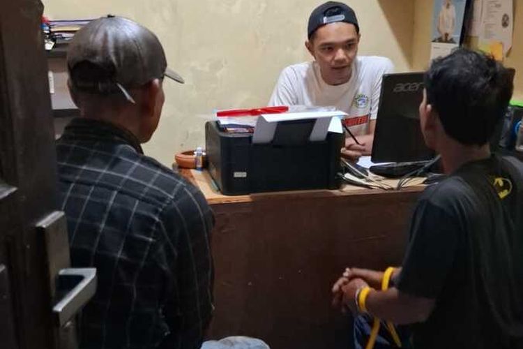 Tak Terima Ditegur karena Knalpot Brong, Dua Pria di Bojongsoang Keroyok dan Tusuk Warga