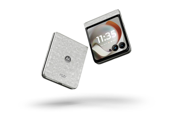 Motorola  Razr 70 ditenagai chipset MediaTek Dimensity 7450X dan dipadukan dengan RAM 8 GB serta dua opsi penyimpanan 256 GB atau 512 GB. 