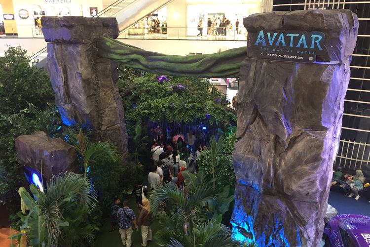 Suasana wahana Dunia Pandora Avatar: The Way of Water di Senayan City pada Sabtu (17/12/2022).