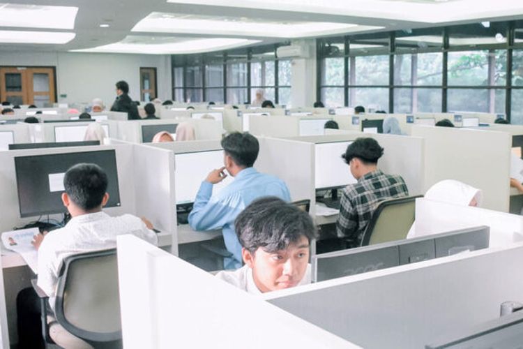 Gambaran suasana UTBK di IPB University pada 2025.