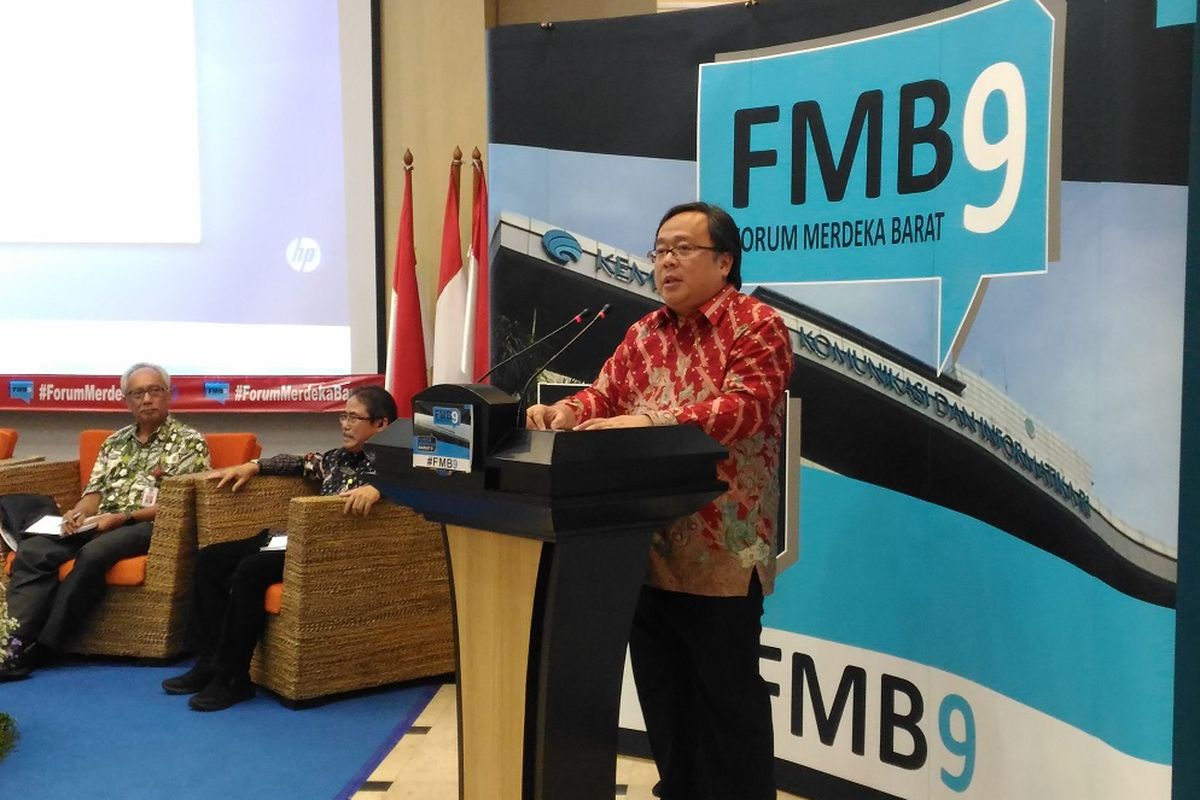 Menteri PPN/Kepala Bappenas Bambang Brodjonegoro menyatakan pemerintah melakukan 5 strategi untuk mengatasi kemiskinan pada diskusi Forum Merdeka Barat 9, Jumat (8/9/2017)