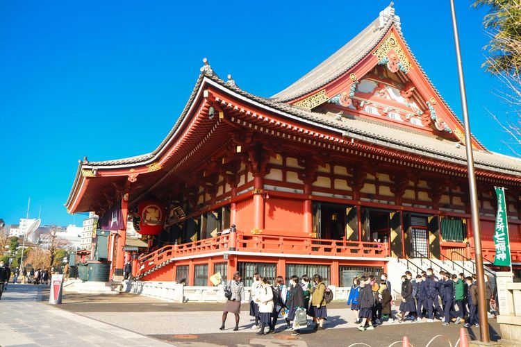 Kuil Sensoji di Asakusa, Tokyo, Jepang, Rabu (18/01/2023).