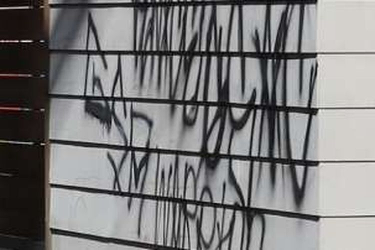 Rumah Ronda Rousey jadi sasaran vandalisme
