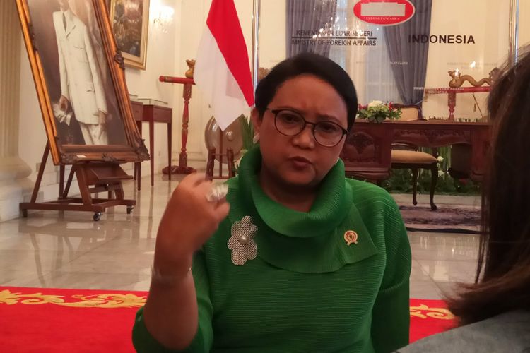 Menteri Luar Negeri RI Retno Marsudi dijadwalkan berangkat ke Myanmar Sore ini, dalam rangka melakukan lobi kepada Pemerintah Myanmar untuk menghentikan kekerasan kepada etnis Rohingya. Jakarta, Minggu (3/9/2017).