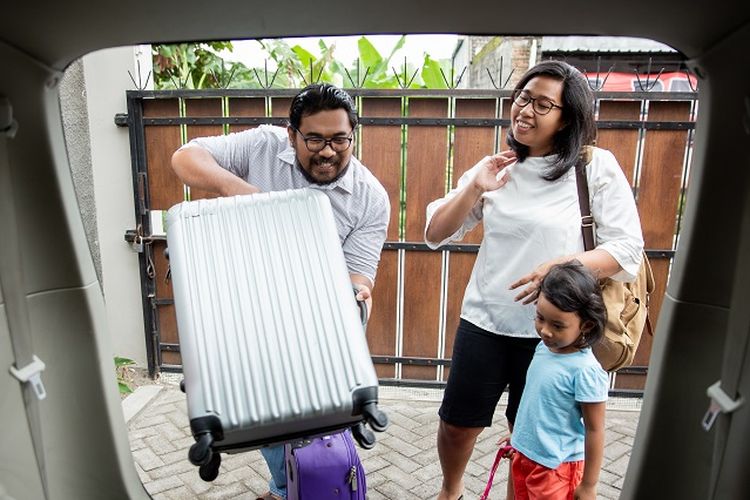 As the year-end holiday inches closer, there are Covid-19 travel tips that Indonesian travelers can follow to ensure a safe trip for the whole family.
