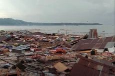 Diduga Abrasi, 15 Rumah dan Jembatan di Pantai Amurang Minahasa Selatan Ambles