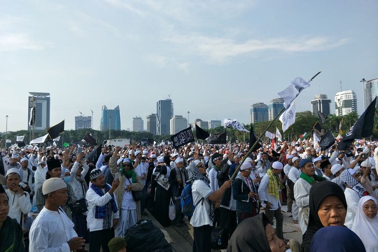 Suasane Reuni 212 di Monas, Jakarta Pusat, Senin (2/12/2019)