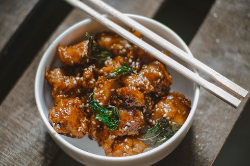  Resep Dakgangjeong Chicken, Ayam Goreng Pedas Manis Khas Korea