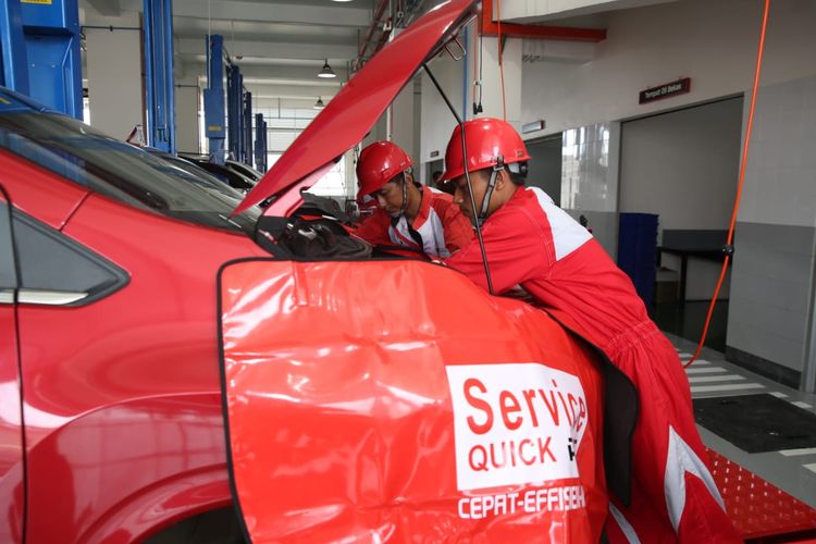 Servis di bengkel resmi Mitsubishi