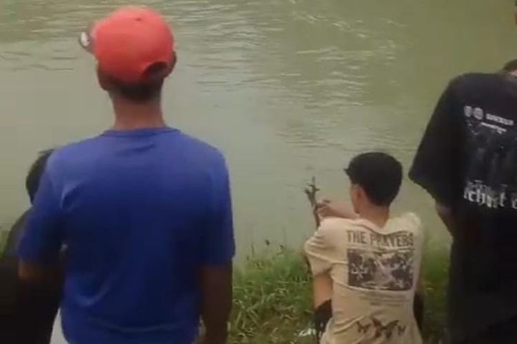 Lokasi penemuan tiga anak yang tewas tenggelam di Sungai Lukulo, Desa Kedawung, Kecamatan Pejagoan, Kabupaten Kebumen, Jawa Tengah, Kamis (7/12/2023) sore.