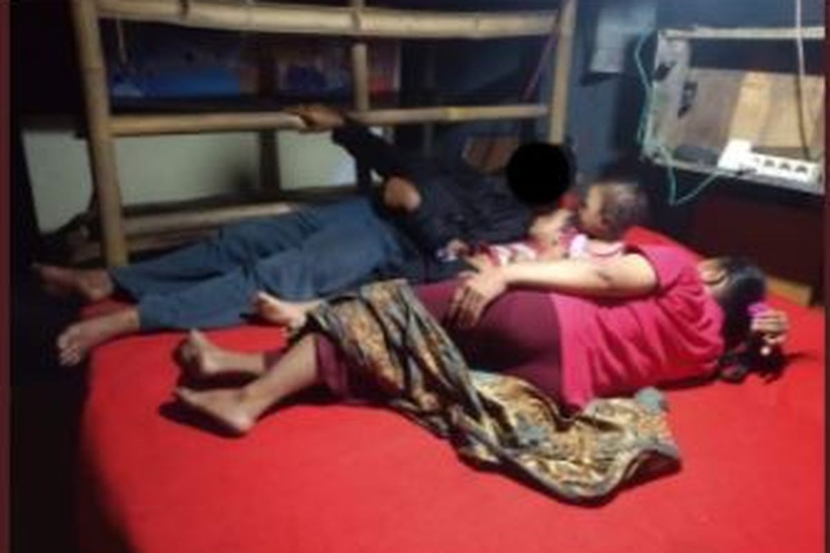 Bokep streaming cewek tidur diasrama cowok