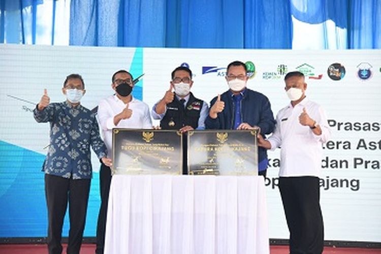 Rektor IPB University dan Gubernur Jabar Lepas Kopi Cikajang untuk Ekspor ke 8 Negara