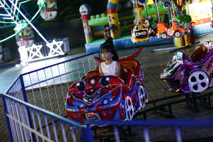 Wahana permainan rakyat tersedia di arena Pekan Gembira Ria Vol.2 di Gambir Expo, JI Expo Kemayoran, Jakarta, Sabtu (5/11/2022). Sejumlah musisi tampil selama tiga hari gelaran yang mengusung konsep festival musik, jajanan, dan hiburan permainan.