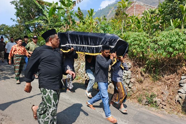 Bos Royal Phone Meninggal dalam Perampokan, Warga Wirogomo Kehilangan Sosok Dermawan