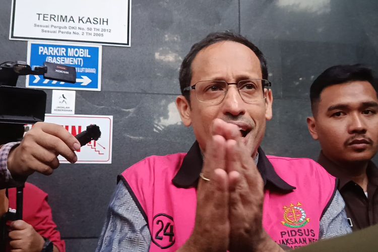 Nadiem Minta Maaf Kurang Sowan dan Tak Paham Politik Saat Jadi Menteri