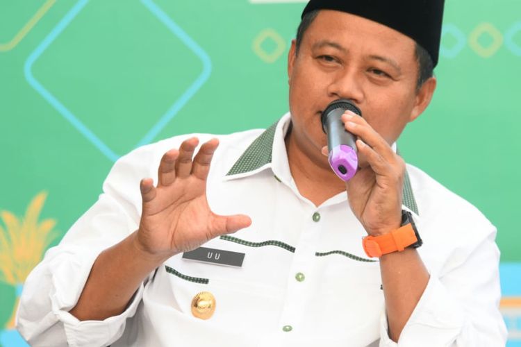 Wakil Gubernur Jawa Barat Uu Ruzhanul Ulum berada di Misfalah, Mekkah, pada Sabtu (17/8/2019) saat peringatan Hari Ulang Tahun ke-74 Republik Indonesia. Dari Mekkah, Uu menegaskan nasionalisme merupakan hal yang tidak bisa dipisahkan dari religi.