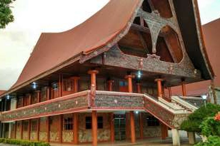 Sopo Partungkoan di pusat Kota Tarutung, Tapanuli Utara, Sumatera Utara.
