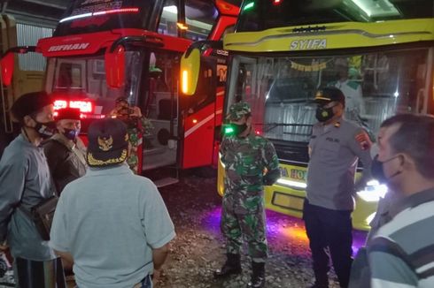 Bus Rombongan Peziarah Dikejar Tim Satgas Covid-19 Saat Berusaha Kabur, Satu Orang Reaktif