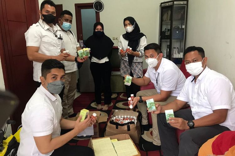 Anggota Ditkrimsus Polda Lampung mengamankan ribuan pil pelangsing badan yang tidak memiliki izin edar.