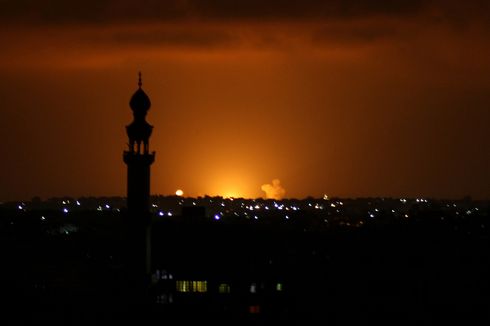 Israel Bom Gaza Setelah Diserang Menggunakan 2 Roket